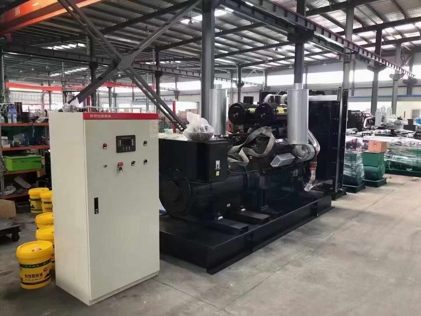 临澧柴油发电机运行时的噪音和振动水平如何？