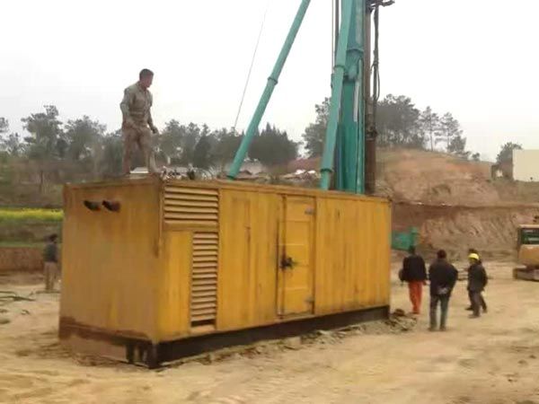 临澧如何判断水冷式机油散热器密封件是否需要更换？
